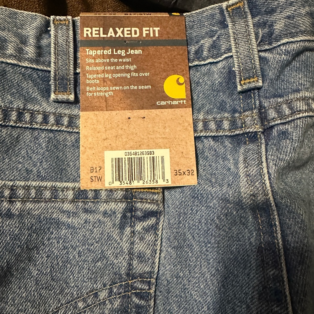 pair of BRAND NEW Carhartt Jeans